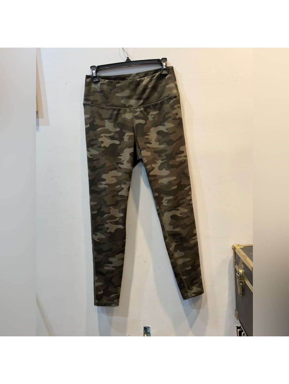 Danskin Women's Medium Camouflage Leggings